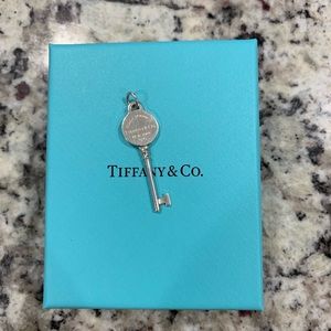 Tiffany & Co Round Return to Tiffany Key